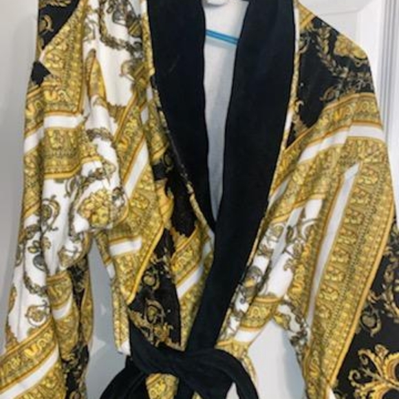 SOLD New Versace I Heart Baroque cotten terry Bathrobe in gold size large RARE - Picture 12 of 13